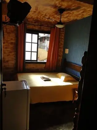Dört Kişilik Oda, Havuz Manzaralı