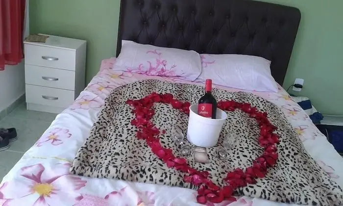 Tek Büyük Yataklı Oda