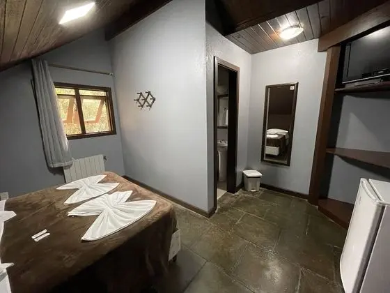 Tek Büyük Yataklı Oda