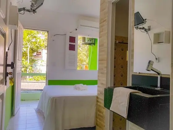 Tek Büyük Yataklı Oda, Balkon
