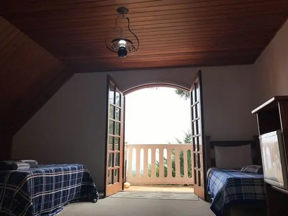 Dört Kişilik Oda, Dağ Manzaralı