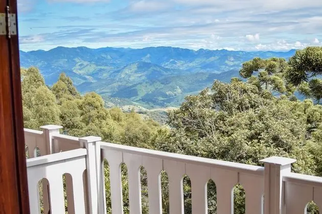 Dört Kişilik Oda, Dağ Manzaralı