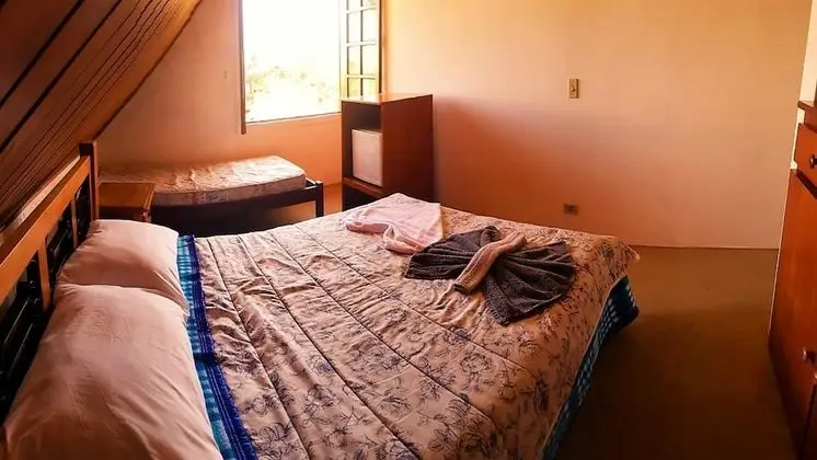 Tek Büyük veya İki Ayrı Yataklı Oda, Dağ Manzaralı