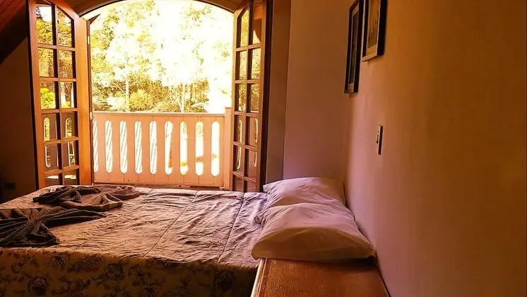 Tek Büyük veya İki Ayrı Yataklı Oda, Dağ Manzaralı