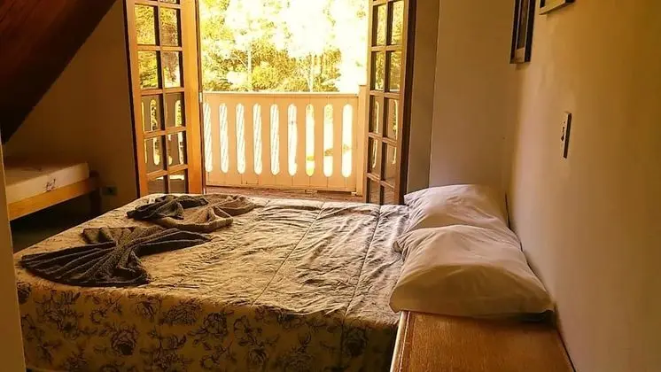 Tek Büyük veya İki Ayrı Yataklı Oda, Dağ Manzaralı