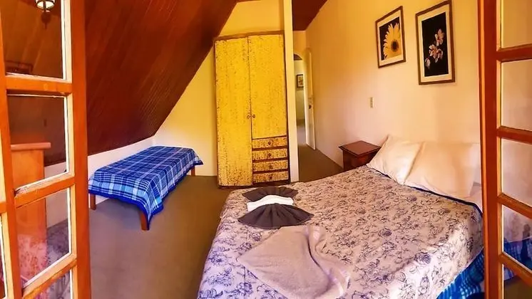 Tek Büyük veya İki Ayrı Yataklı Oda, Dağ Manzaralı