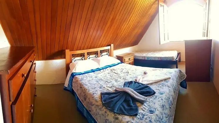 Tek Büyük veya İki Ayrı Yataklı Oda, Dağ Manzaralı