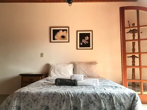 Tek Büyük veya İki Ayrı Yataklı Oda, Dağ Manzaralı