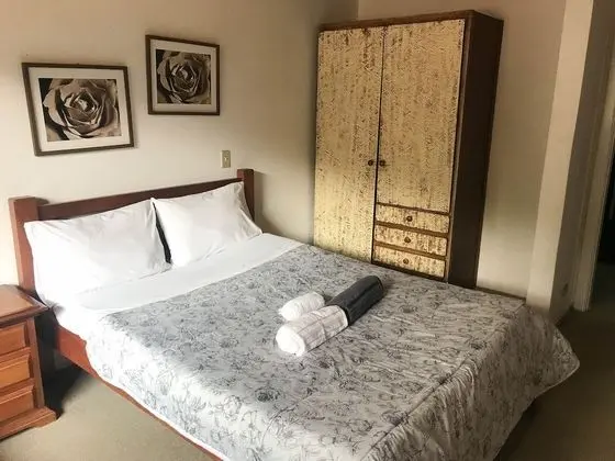 Tek Büyük veya İki Ayrı Yataklı Oda, Dağ Manzaralı