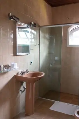 Tek Büyük veya İki Ayrı Yataklı Oda, Dağ Manzaralı