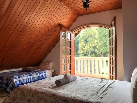 Üç Kişilik Oda, Dağ Manzaralı