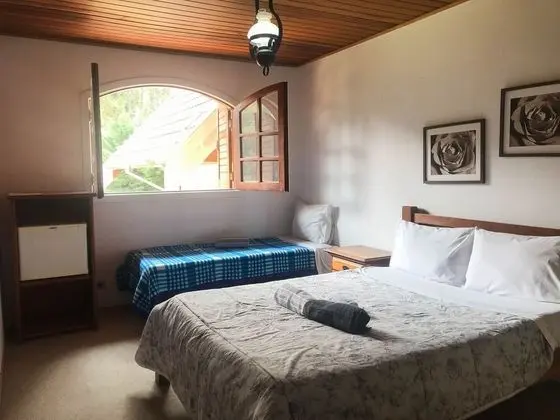 Üç Kişilik Oda, Dağ Manzaralı