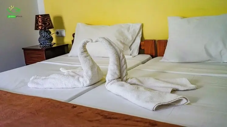 Basic Tek Büyük Yataklı Oda