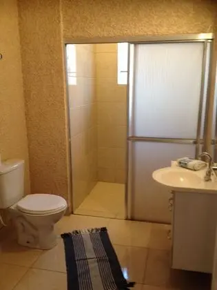 Tek Kişilik Oda, Ortak Banyo