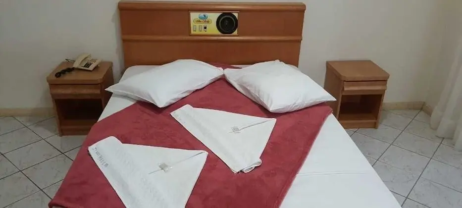 Economy Tek Büyük Yataklı Oda