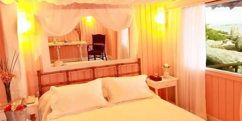 Deluxe Bungalov (Coral)