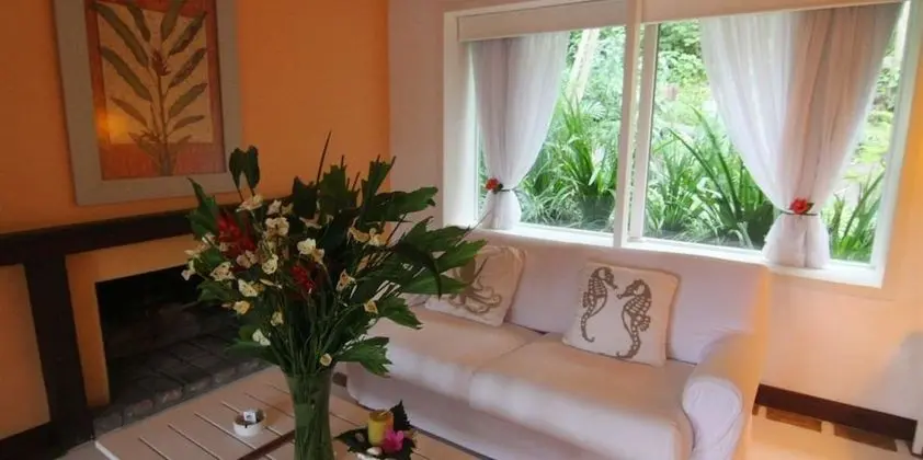 Deluxe Bungalov (Coral)