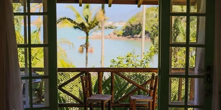 Deluxe Bungalov (Coral)