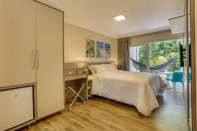 Quarto Duplo Luxo Térreo