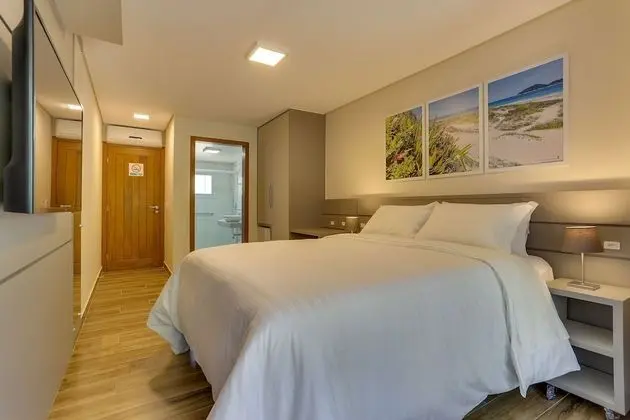 Quarto Duplo Luxo Térreo