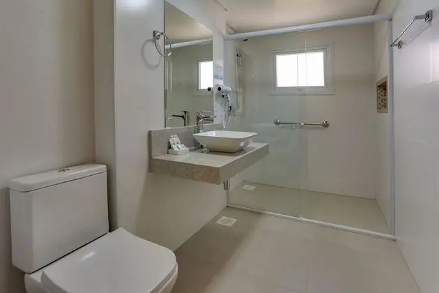 Quarto Duplo Luxo Térreo