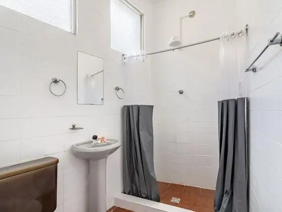 Üç Kişilik Oda, Birden Çok Yatak