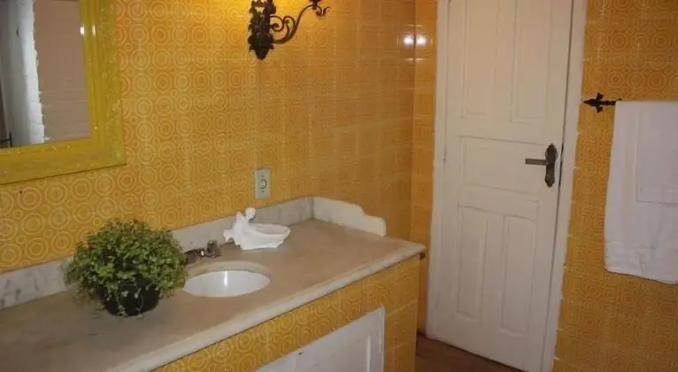 Süit, Özel Banyo (Amarela)