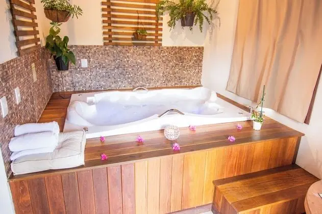 Özel spa küveti