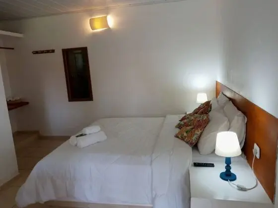 Basic Tek Büyük veya İki Ayrı Yataklı Oda