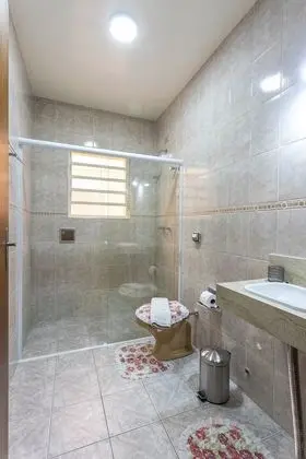 Traditional Tek Büyük Yataklı Oda