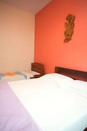 Basic Üç Kişilik Oda