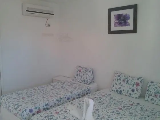 Apart Daire, Havuz Manzaralı