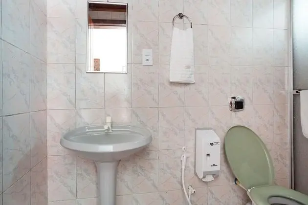 Üç Kişilik Oda, Birden Çok Yatak