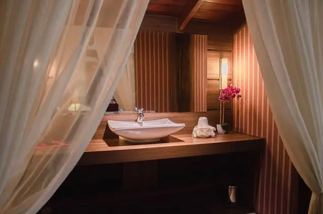 Luxury Tek Büyük Yataklı Oda