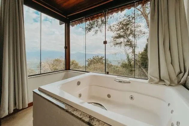 Junior Tek Büyük Yataklı Oda