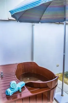 Superior Tek Büyük Yataklı Oda, 1 Çift Kişilik Yatak, Küvet, Zemin Kat