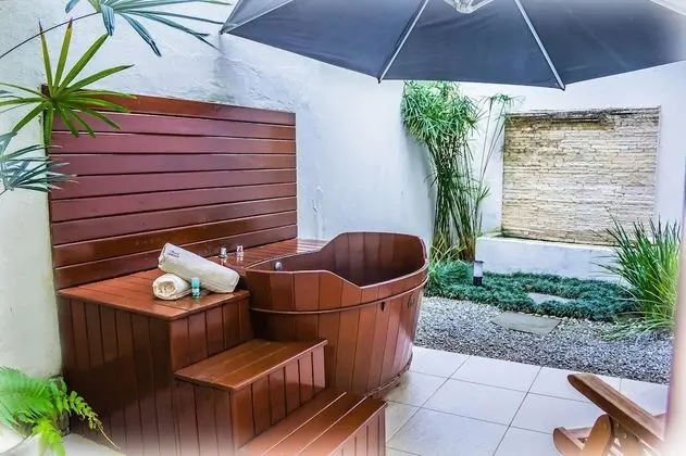 Superior Tek Büyük Yataklı Oda, 1 Çift Kişilik Yatak, Küvet, Zemin Kat