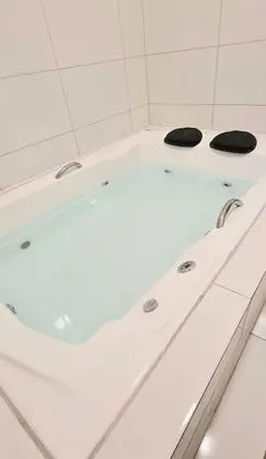 Luxury Oda, Sıcak Su Havuzu