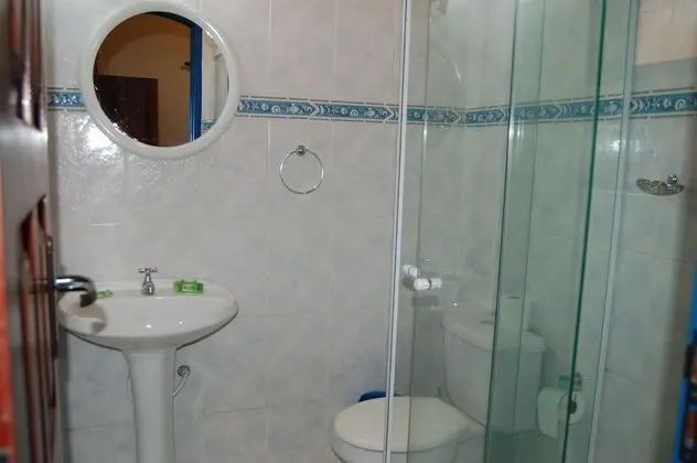 Basic Tek Büyük Yataklı Oda