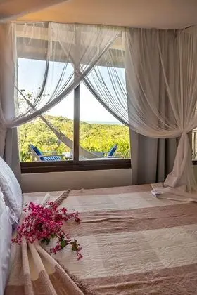Standard Double or Twin Room, Multiple Beds, Balcony, Partial Sea View