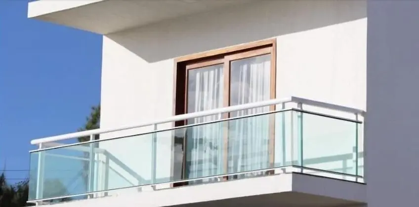 Luxury İki Ayrı Yataklı Oda, 1 En Büyük (King) Boy Yatak, Denize Sıfır