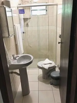 Üç Kişilik Oda