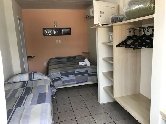 Dört Kişilik Oda, Buzdolabı ve Mikrodalga (Piso Superior)
