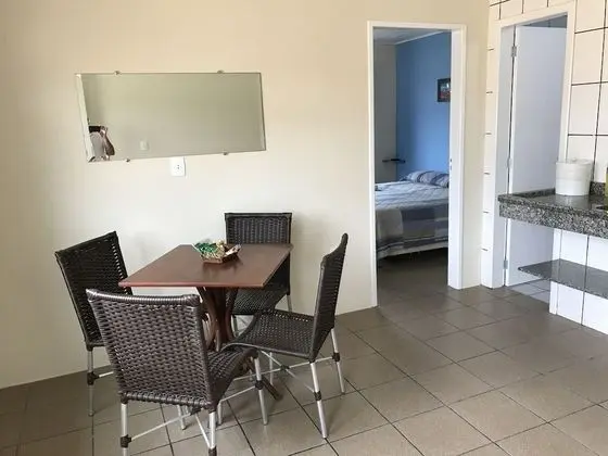Dört Kişilik Oda, Buzdolabı ve Mikrodalga (Piso Superior)