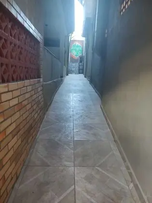 Quarto Duplo Económico - Prédio 2