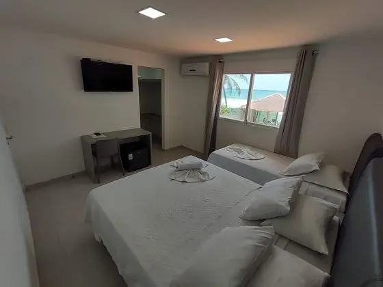 Üç Kişilik Oda