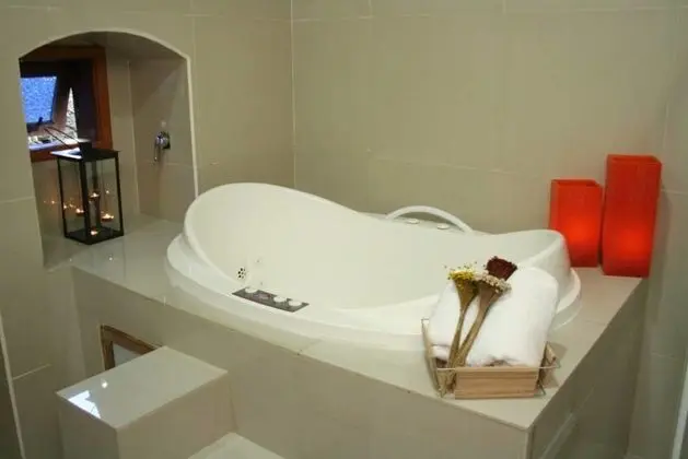 Suit Deluxe With Jacuzzi