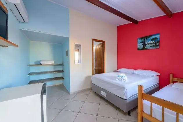 Quarto Triplo com Estacionamento