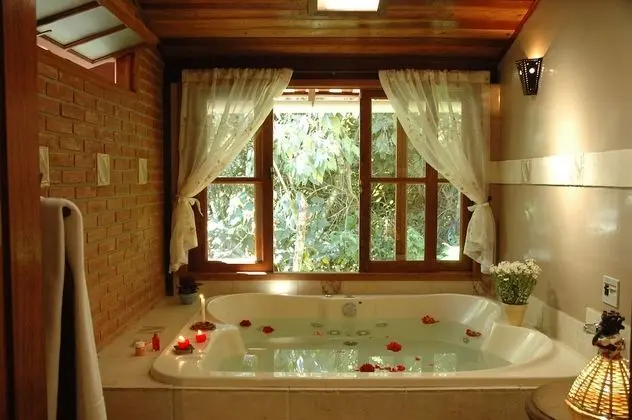 Romantic Tek Büyük Yataklı Oda (Hortensias)