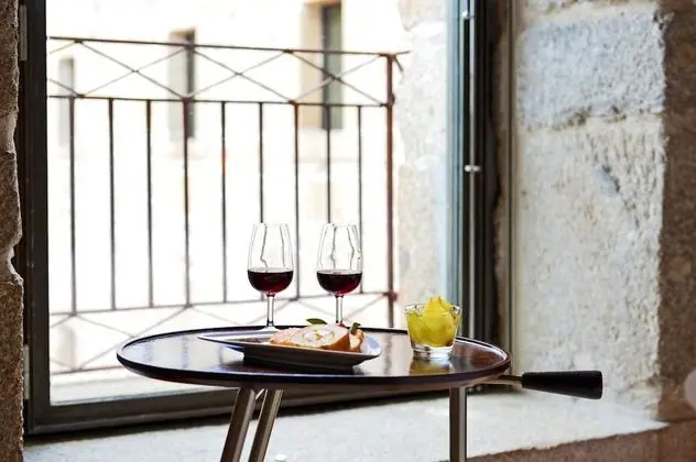 Family Tek Büyük veya İki Ayrı Yataklı Oda